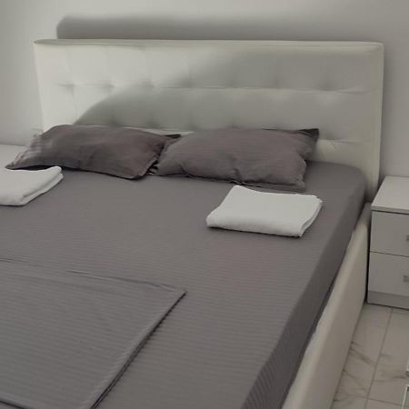 Golem Apartment 外观 照片