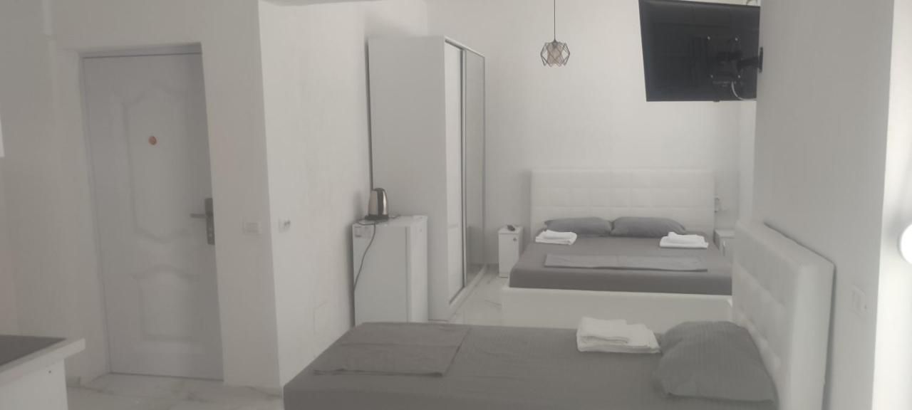 Golem Apartment 外观 照片