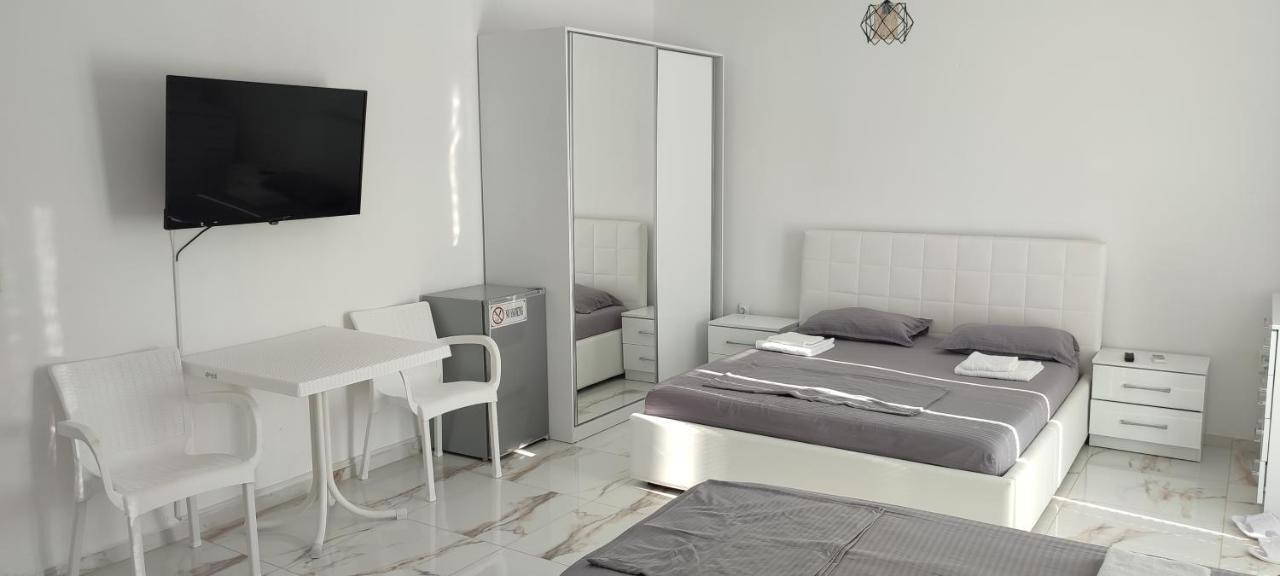 Golem Apartment 外观 照片