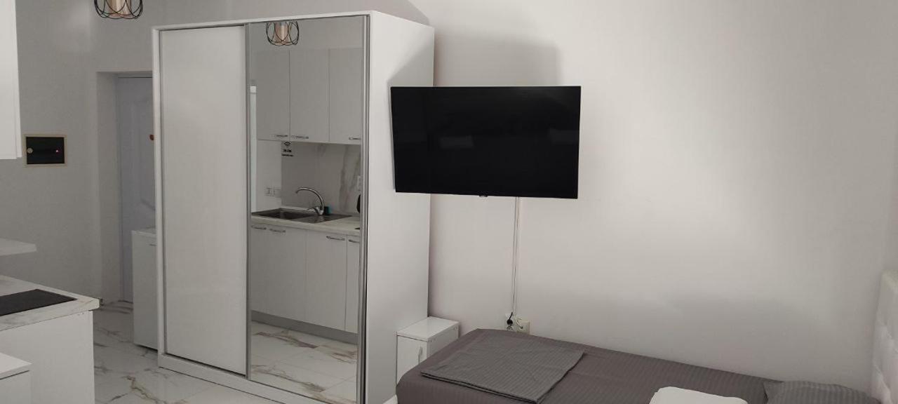 Golem Apartment 外观 照片