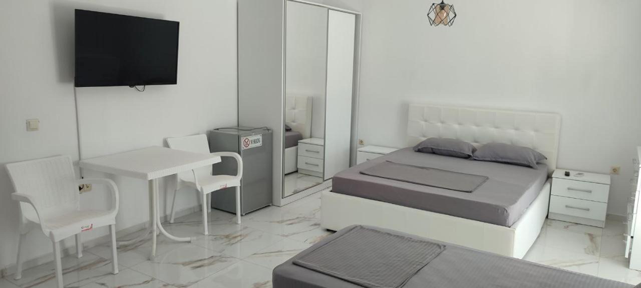 Golem Apartment 外观 照片