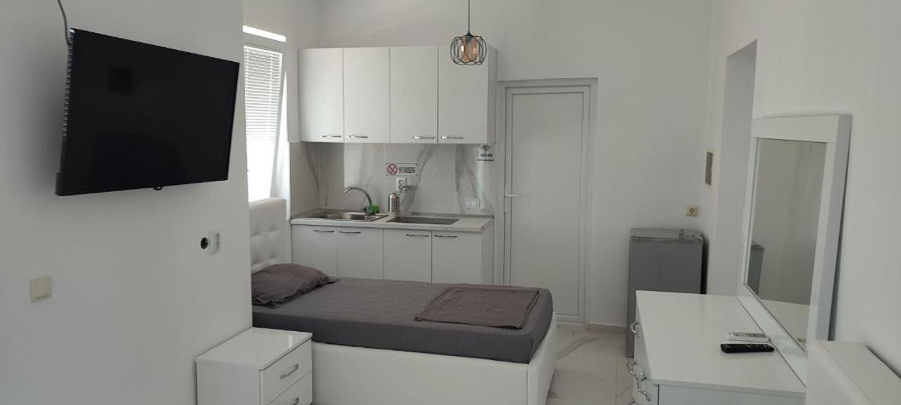 Golem Apartment 外观 照片