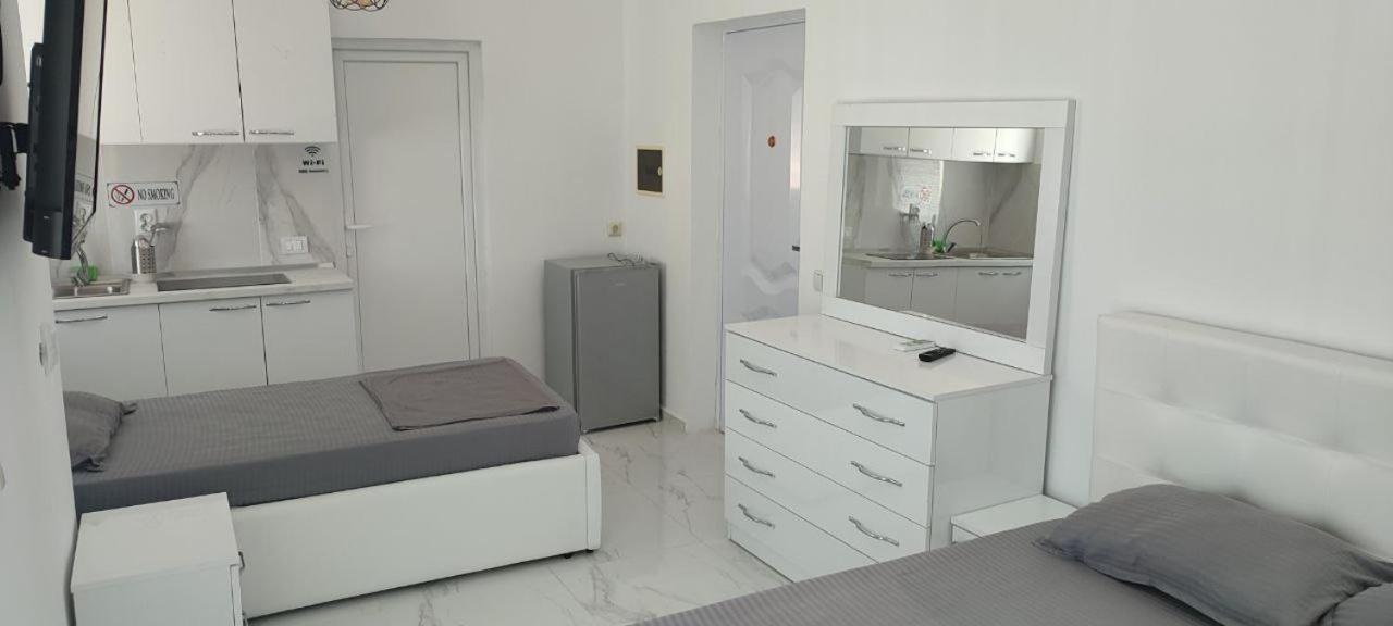 Golem Apartment 外观 照片