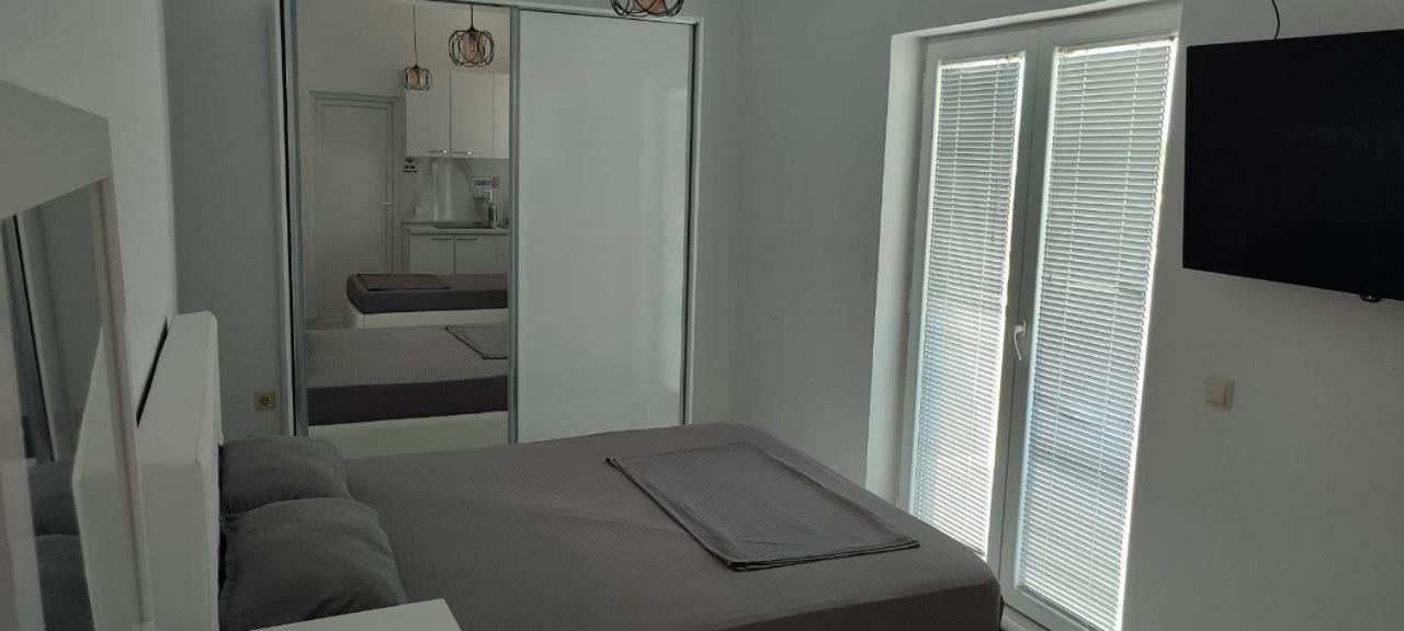 Golem Apartment 外观 照片
